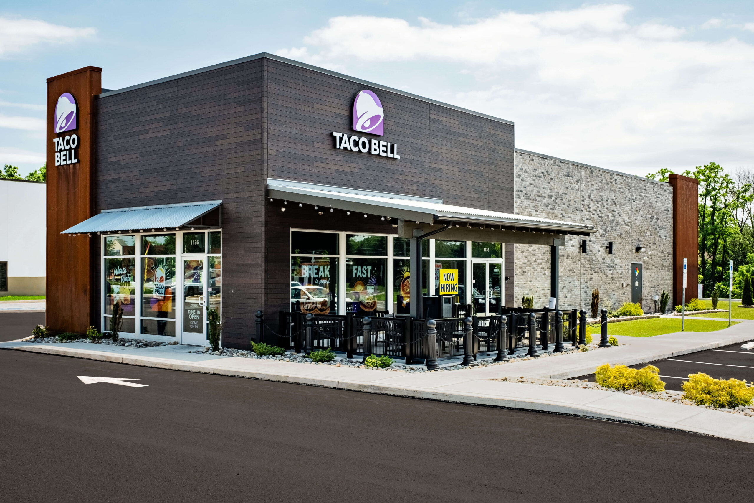 Taco Bell - Douglasville - June 2021-4-HDR-Large sRGB (1)